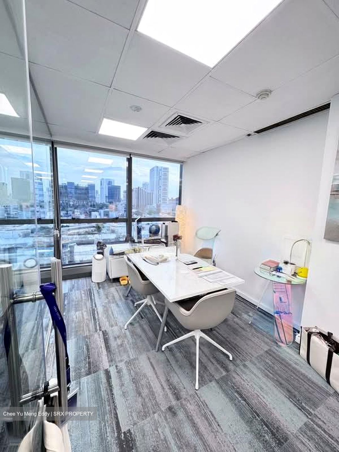 High Street Centre (D6), Office #526662011